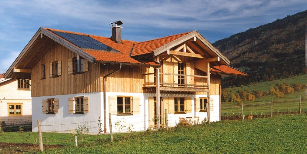 Moderne Holzhäuser können vielfältig und individuell gestaltet werden.