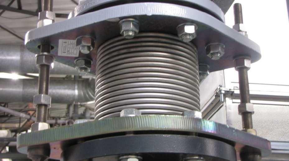 Zahlen, Daten und Fakten zur Druckluft Die Druckluftversorgung erfolgt aus einem Anlagensystem von 6 Kompressoren mit einer Leistung von 7 bis 40 m³/min.