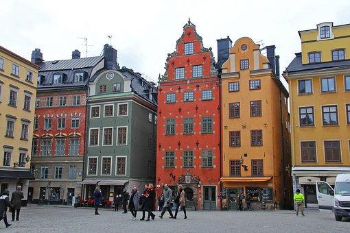 verbunden mit einer kleinen Fährfahrt in Stockholms Innenstadt das Vasa-Museum, welches das größte Schiff des Mittelalters