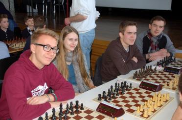Deutsche Schachschule Du interessierst dich für Schach oder kannst sogar schon ein wenig oder auch sehr gut spielen?