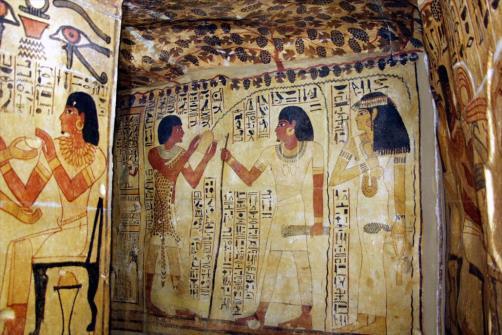 Kreativ-AG im Museum Bildhauern wie die alten Ägypter, malen wie im