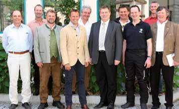 OBERBAYERN Oberbayerische BJV- und BBV-Vertreter tauschten sich aus Auf Einladung von Anton Kreitmair, MdL, Bezirkspräsident von Oberbayern des Bayerischen Bauernverbandes (BBV), trafen sich die