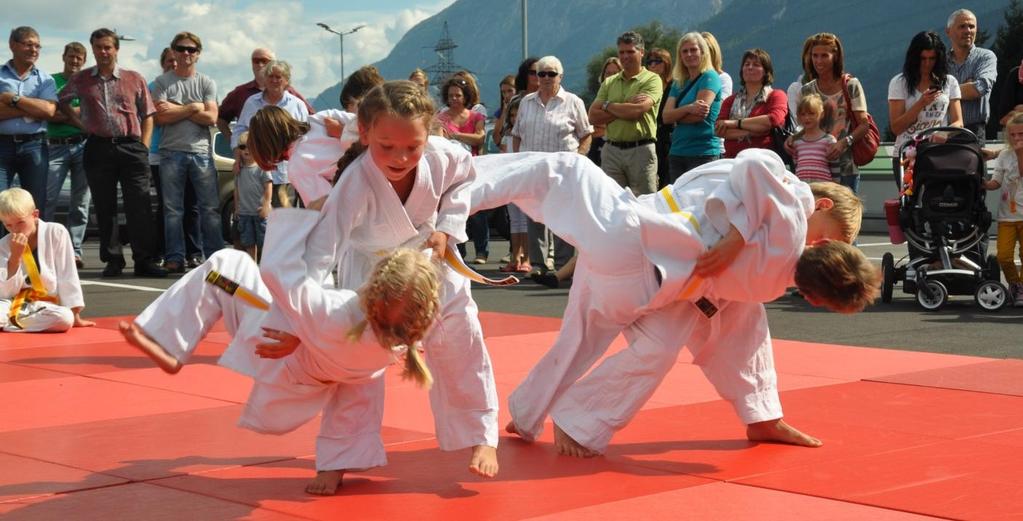 Judo ist eine Lebensschule, in der gelehrt wird, dass der Stärkere immer für den Schwächeren da ist.