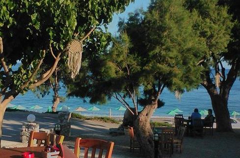 Taverne Delfini / Beginn Abendessen um 19:00h // Milonga Beginn um 21:30h Dienstag Strandfest in der Agia Marina in der Nähe von Rhodakino Das Strandfest in
