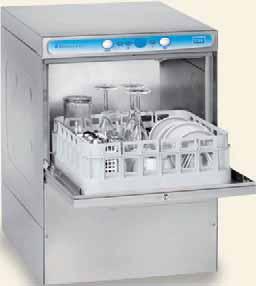 CR 43 Hoonved hat über 40 Jahre Erfahrung im Bereich Gläserund Geschirrspülmaschinen und stellt mit der Serie CE die beste Wahl im Bezug auf