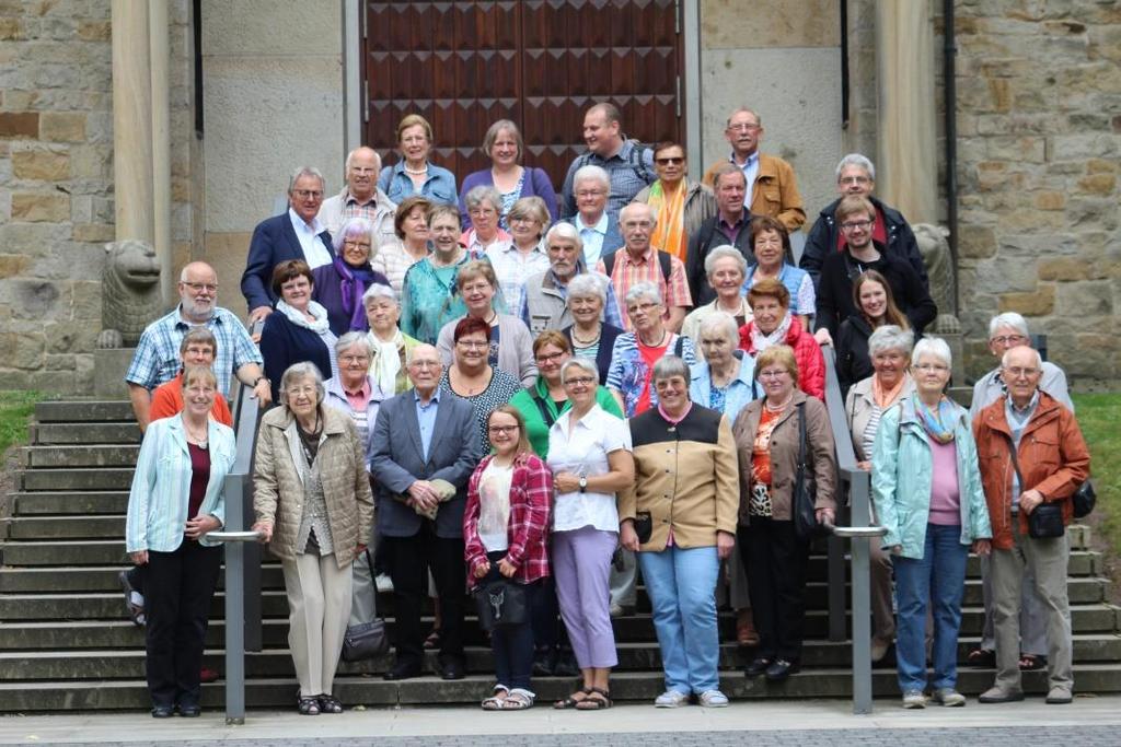 Gemeindeausflug zum Kloster Gerleve Am 17. Juni machte sich eine fast 50köpfige Gruppe aus unserer Kirchengemeinde auf, um die Benediktinerabtei Gerleve bei Coesfeld zu besuchen.
