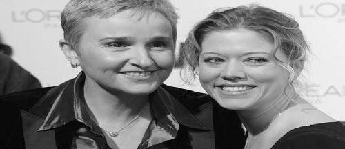 AUS DER SCENE Zwillinge für Melissa Etheridge und Freundin Eines der bekanntesten lesbischen Paare in den USA hat Nachwuchs bekommen.