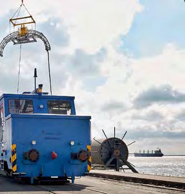 Titelthema Grüne Logistik Direktumschlag von der Bahn aufs Schiff zur Entlastung der Straßen, im Elbehafen möglich seit 2015 Jetzt Winterkomple räder kostenlos sichern.