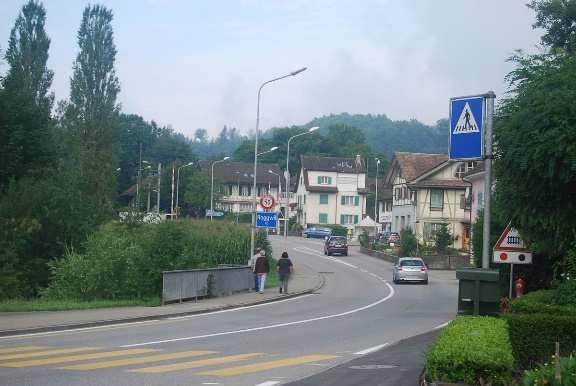 Lage, Standort und Geschichte Roggwil Roggwil ist eine politische Gemeinde im Verwaltungskreis Oberaargau im Kanton Bern und liegt im Schweizer Mittelland zwischen Langenthal und Olten, ungefähr vier