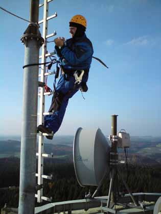 Nutzung von Richtfunktechnik Die AT Aggertechnik GmbH mit Sitz im oberbergischen Wiehl bietet Alternativen zur herkömmlichen kabelgebundenen Kommunikation.