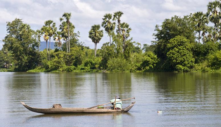 (F, M) MEKONG DELTA Tag 9 Fahrt in das Mekong Delta nach My Tho oder Ben Tre mit Bootsfahrt auf dem Mekong Fluss. Besuch einer der vielen Inseln mit der Möglichkeit, tropische Früchte zu probieren.