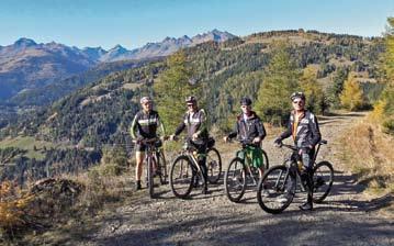 VEREINE Sektion Rad: Mit den neuen Dressen on Tour Zum Start der Radsaison im heurigen Sommer statteten sich die Thurner Biker mit neuen Dressen aus.