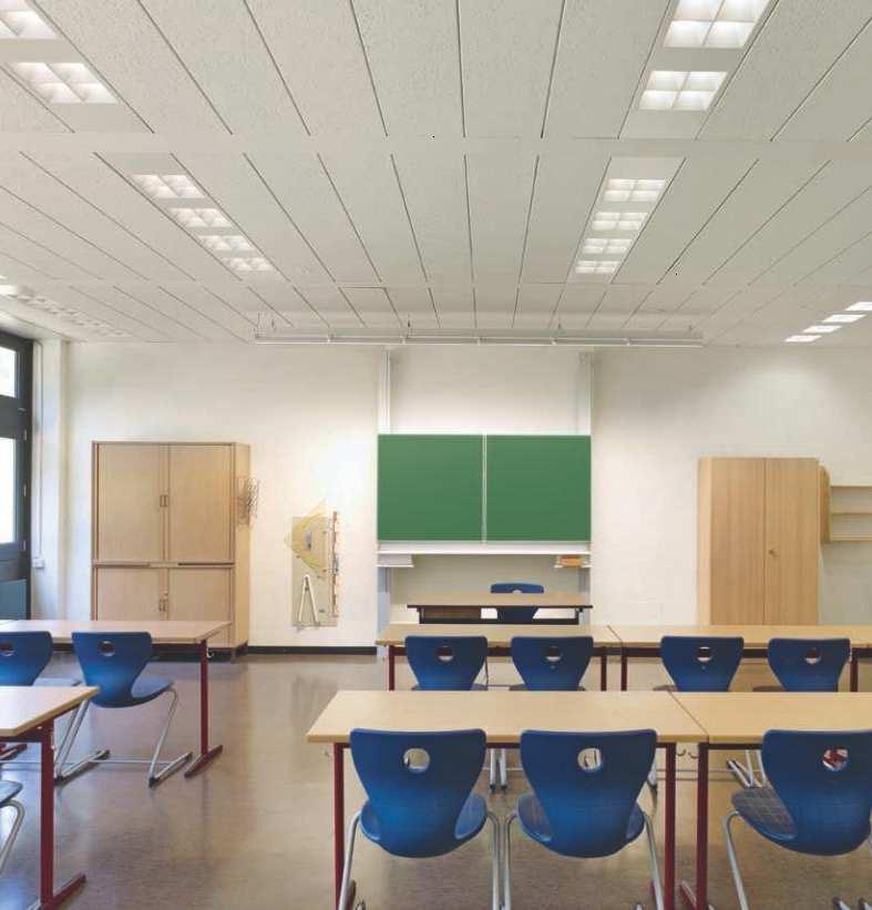 Klassenzimmer: LED für Grundbeleuchtung und Tafelbeleuchtung Bestand Wichtiger Lösungsansatz Sanierungsfreundlichkeit : Entwicklung einer speziellen Sanierungsleuchte durch
