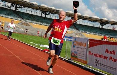 Wolfsburg). Rolf Schwabe (VfB Fallersleben) sicherte sich wie bereits im letzten Jahr souverän den ersten Platz über die Marathonstrecke.