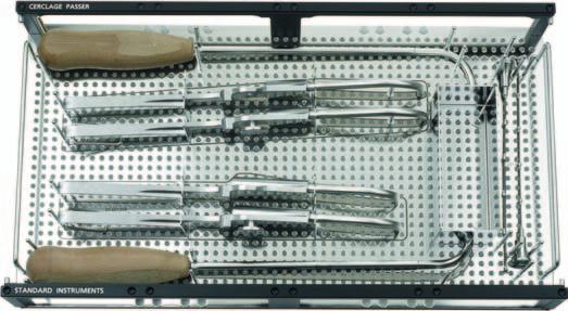 Sets 01.221.000 Instrumentenset für minimalinvasive Draht- Cerclage 68.221.100 Einsatz für Standardinstrumente für minimalinvasive Draht- und Kabel-Cerclage 03.221.002 Cerclage-Tunnelierungsinstrument 46 mm 03.