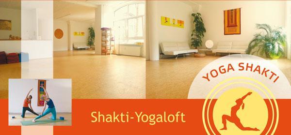 Die Yogaschule Yogashakti wurde 2016 in das Buch Yogaps "Die 108 besten Yogaausbildungen in Deutschland für Yogalehrerausbildung aufgenommen.