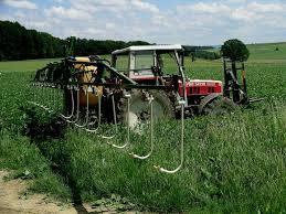 9. Ressourceneffizienz Schleppschlauch Direktsaat: Kein Beitrag für Weizen nach Mais (Mykotoxine) Beitrag für den Einsatz