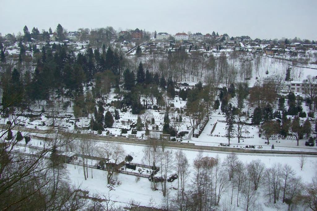 Bild 025 Der Nordhang des Reißberges heute Der Blick vom Pulverturm auf den