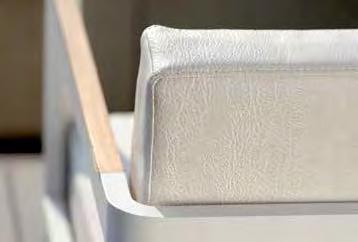 Die komponenten (85% PVC, 3% PES, % Nano-Beschichtung) verhindern eine starke Aufheizung der Sitzfläche und schützen