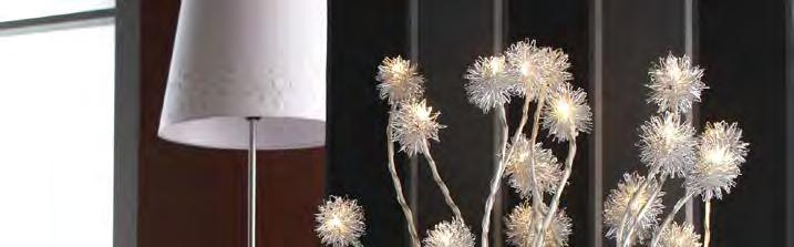 Deko-Zweige mit Metall-Blüten