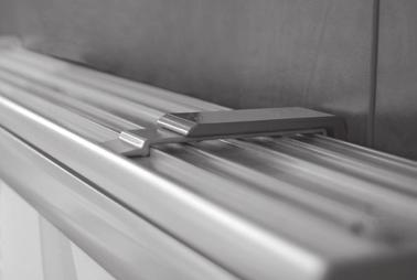 GLEITPANEELE Technische Grundlagen Die Schiene + Stranggepresstes Aluminium-Schienenprofil + 2-, 3-, 4- oder 5-läufig + Silber oder weiß pulverbeschichtet + Einfache Clip-Montage (max.