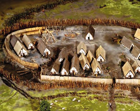 Willkommen in der Welt der Rentierjäger und Pfahlbauern Seit der Steinzeit haben Menschen immer wieder die Ufer des Federsees aufgesucht, haben hier ihre Zelte, Hütten und später auch mit Palisaden