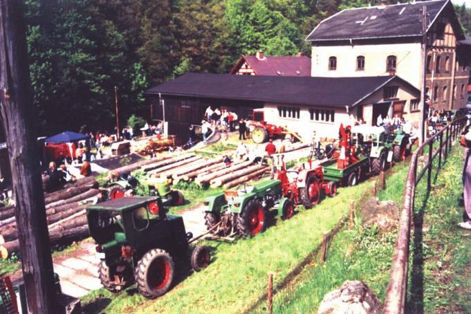 Das Mühlenfest der Bährmühle in Bad Gottleuba jeweils zum Deutschen Mühlentag zu Pfingsten hat sich mit Unterstützung des Sportvereins SV Medizin, Abt.