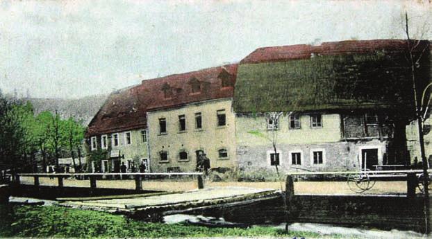 Familie Schwenke. Die Schneckenmühle Großröhrsdorf Großröhrsdorfer Straße 95 wurde 1555 als Mahlmühle des Jorge Gottschalk bezeichnet und war bis 1752 in Familienbesitz.