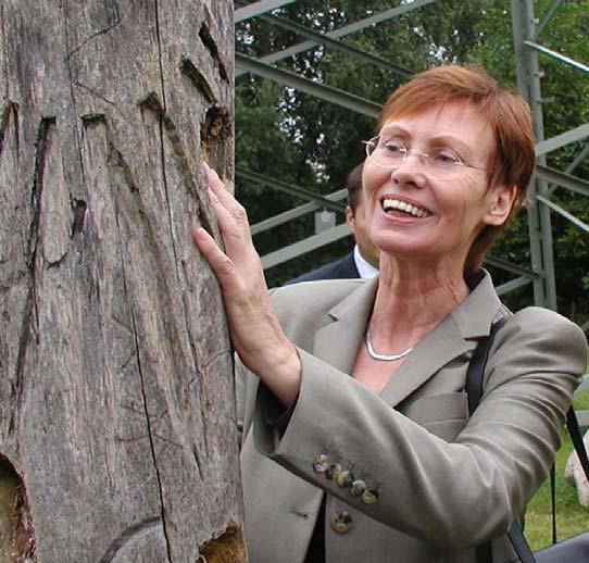 REDAKTIONSGESPRÄCH mit Ingeborg Junge-Reyer, Senatorin für Stadtentwicklung ARTENVIELFALT UNENTBEHRLICH Nicht zuletzt dank finanzieller Unterstützung durch Ihr Haus genießt die Naturschutzstation