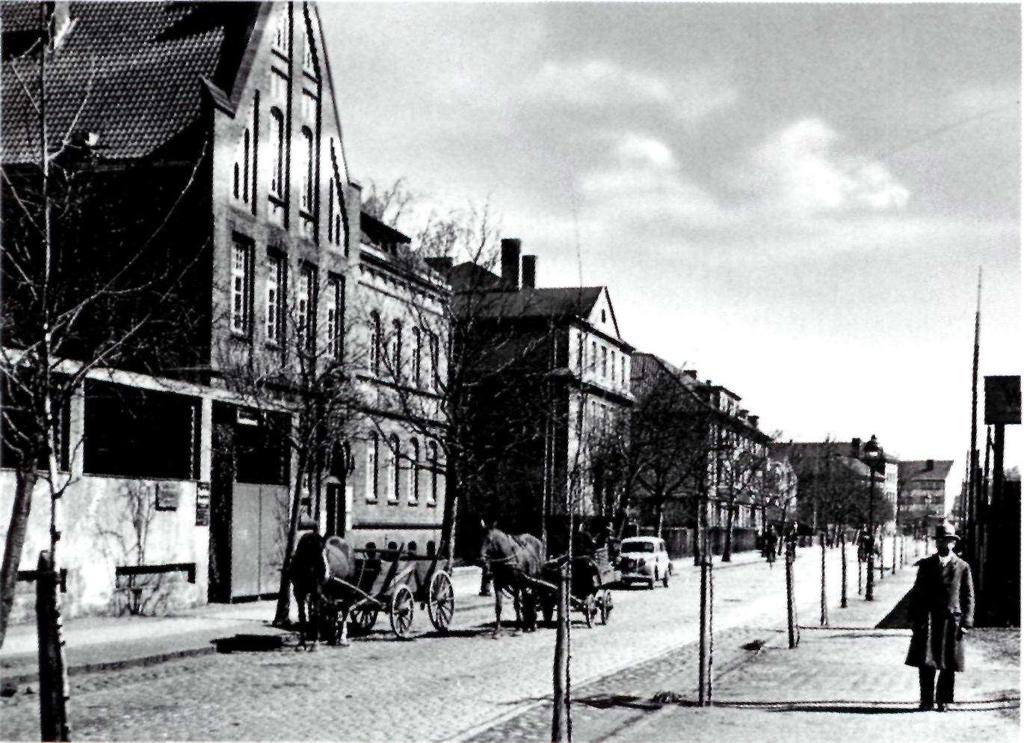 Straßenabschnitt der Fabrikstraße zwischen Saarstraße und Wasserstraße.