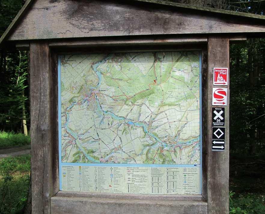 Wanderweg-Hinweise: Jesuiten-Pfad, Sintfeld-Höhenweg
