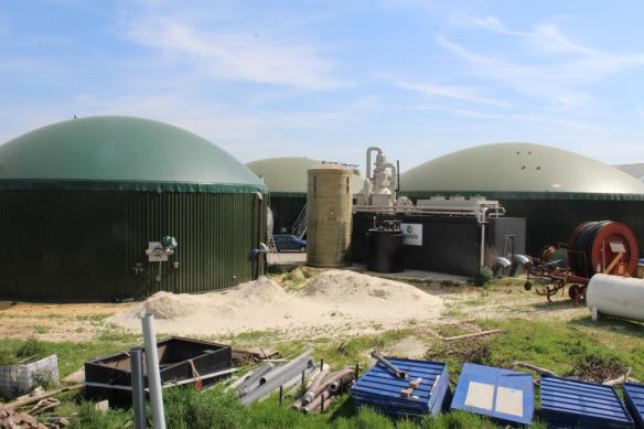 Düngemittel - ( 12 Düngeverordnung) Fassungsvermögen von Lagerstätten auf die Belange des jeweiligen Betriebes und des Gewässerschutzes abgestimmt.