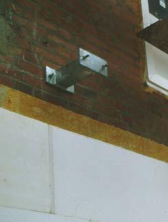 Herausbrechen von Fensteranschlägen Absägen von Betonüberständen Abstemmen und