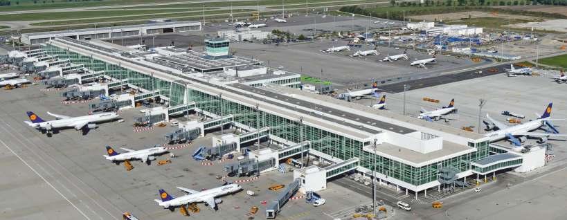 Gebäuden, und bei Service und Wartung laufen Anlagen von BAUER. Satellitenterminal am Terminal 2 2013-2016 13.