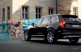 Mit dem Volvo V60 kommen wir unserem Ziel, dass bis 2020 niemand mehr in einem neuen Volvo ernsthaft verletzt wird oder den Folgen eines Verkehrsunfalls erliegt, ein großes Stück näher. CITY SAFETY.