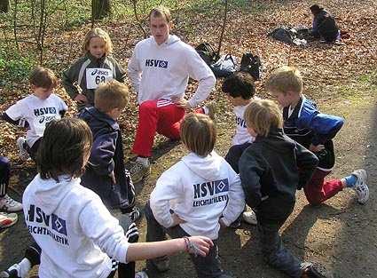 Schüler-Waldlaufmeisterschaften Tolle Platzierungen unserer D-SchülerInnen Am 1.