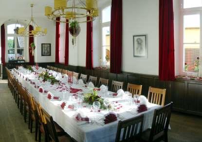Im Klosterhof stehen Ihnen folgende Räumlichkeiten für Ihre Feste, Tagungen, Konferenzen etc.