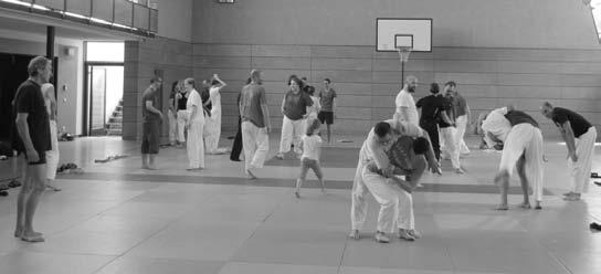 Budo-Club Ismaning Kampfsport und Yoga im Budo-Club Zahlreiche Mitglieder kamen am Sonntag zu Kampfsport trifft Yoga, ein Gemeinschaftsprojekt des Budo-Clubs mit dem Judobezirk München, in die