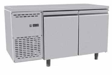 Kühltische 600 mm tief - Außen und Innen CNS AISI 304 - Aggregat Standard LINKS (auf Anfrage auch rechts möglich) - Isolierung 50 mm - Umluftkühlung - Türen selbstschließend - Schubladen mit