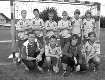1994/95) Trainer: Christoph Hütten, Michael Melms Erstmals schaffte eine männliche C- Jugend des Vereins den Sprung in die HVM-Oberliga.