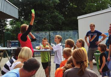 Kinder trieben ihre Eltern zur Eile an und umgekehrt.