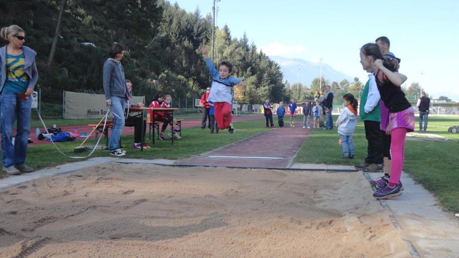 Die Teilnehmer zwischen 6 und 14 Jahren zeigten in den Disziplinen Weitsprung, 60-Meter-Lauf, Vortex werfen und Crosslauf (500 bzw.