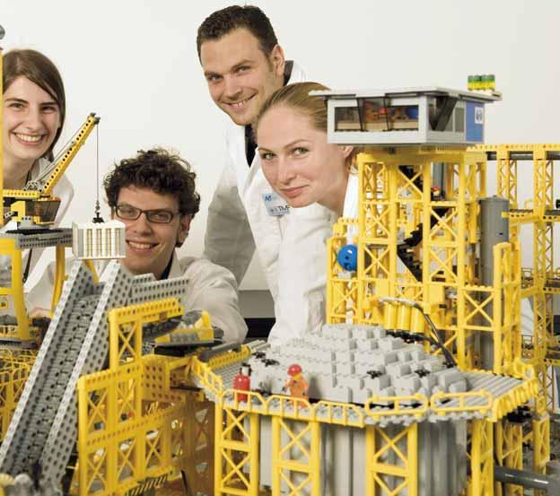 F3 Factory: RWTH is contributing its expertise to the Factory of the Future Flexible and efficient: In the future industrial enterprises will need to manufacture in ways that conserve r esources.