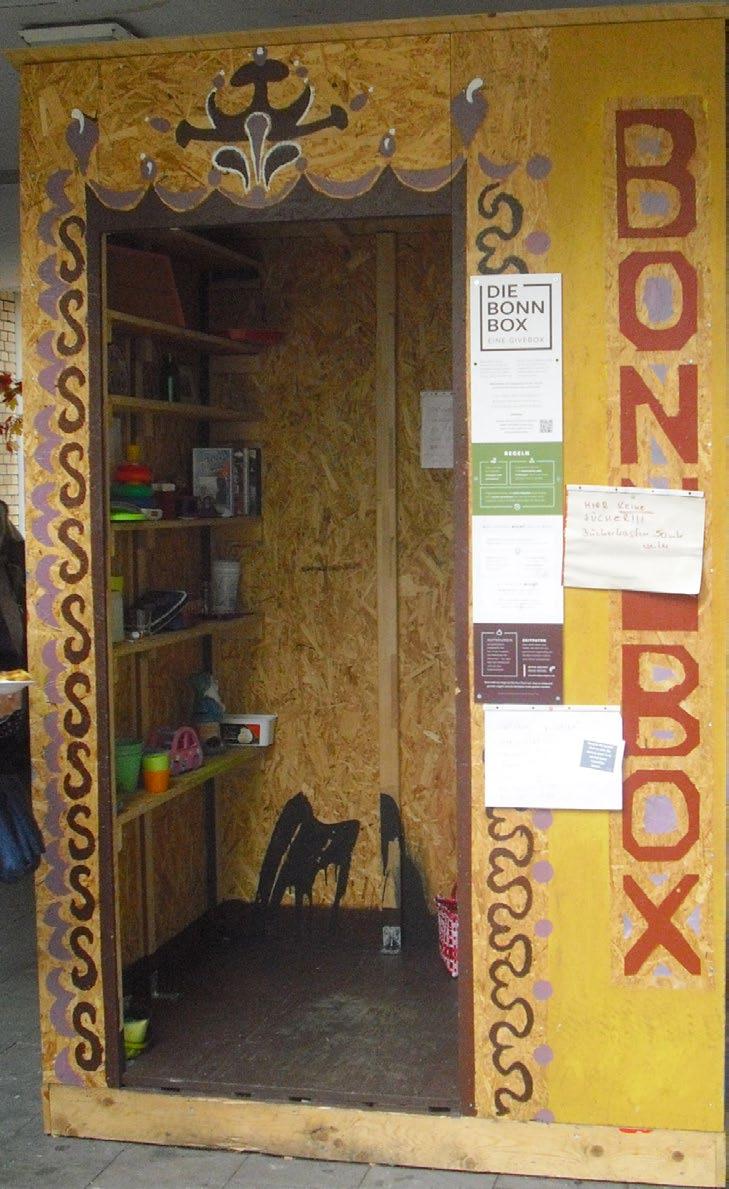 Seit dem Macke-Viertel-Fest steht dort die»bonnbox«. Sie funktioniert nach dem Prinzip des offenen Bücherschranks: Es können Dinge hineingegeben und entnommen werden.