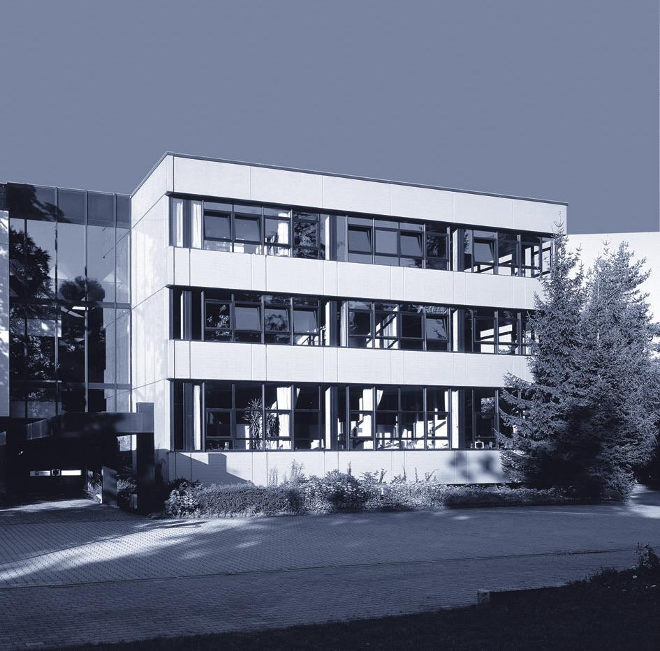 Wer ist die IHK? IHK Reutlingen 126 Mitarbeiter 3 Standorte: IHK-Zentrale in Reutlingen, IHK-Akademien in Reutlingen und Albstadt ca. 26 Millionen Euro Bilanzsumme Mitgliedsunternehmen 47.