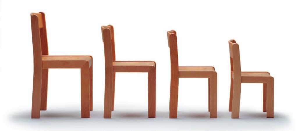 Stühle Holz Stapelstuhl Buche massiv Das Gestell dieses körpergerecht geformten Stuhles wird aus