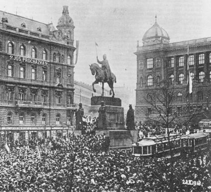 1918: Auflösung der Reiche Nach der Niederlage des Deutschen Reichs und Österreich- Ungarns im Ersten Weltkrieg (1914 18) schaffen deren