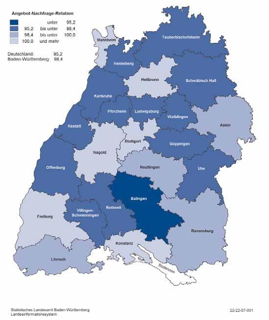 Statistisches Monatsheft Baden-Württemberg 3/2007 Bildung, Soziales Annah men liefert Szenario 1 Status quo die niedrigsten Werte und Szenario 3 Vollversorgung die höchsten.