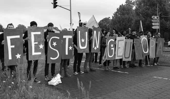 Aktiv gegen Rechts Niedersachsen Der DGB beteiligte sich an vielen Orten in Bündnissen an Gegendemonstrationen gegen Naziaufmärsche, zum Beispiel gegen den sogenannten Trauermarsch in Bad Nenndorf im