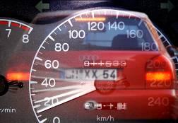 Verkehrskontrollen 2006 Kontrolle der Geschwindigkeit Ziel: Reduzierung von Unfällen mit Personenschäden Örtliche Schwerpunkte: